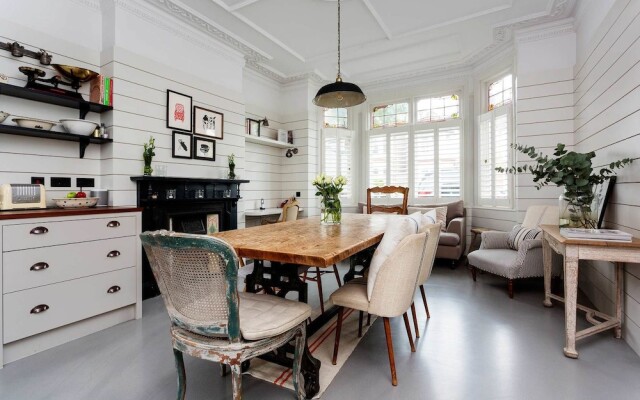 Chic Interiors near Streatham Common