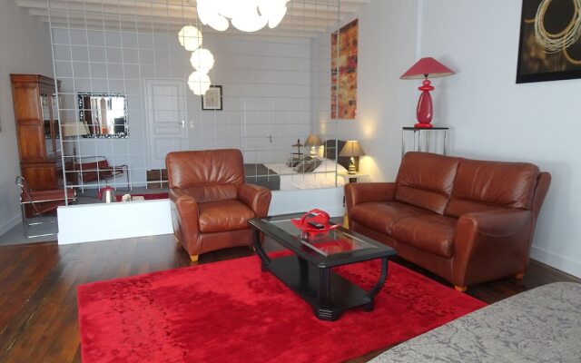 Le Manoir de la Guépière B&B