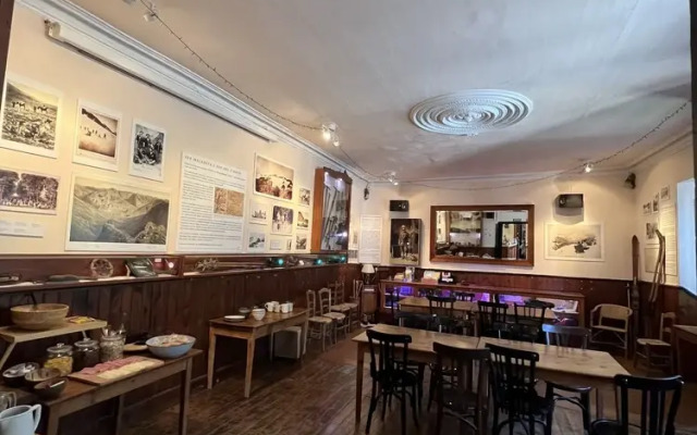 Hostel Baqueira-Refugi Rosta