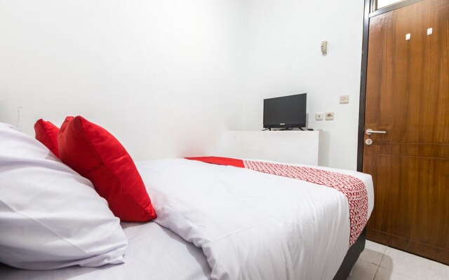 Feby Inn by OYO Rooms
