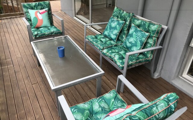 2 BR appartment on Park Hill