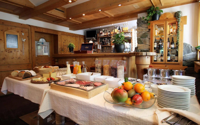 LARET private Boutique Hotel - Adults only