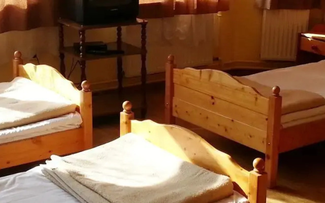 Sportcsarnok Motel és Presszó