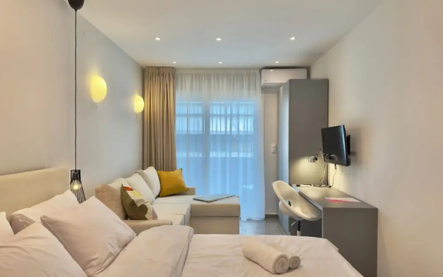 Kono Studios & Suites