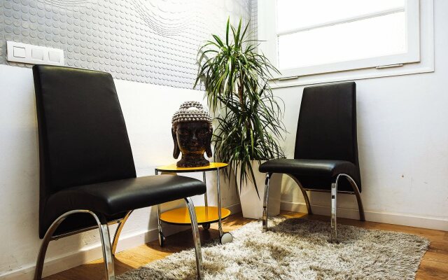 Rooms Hola BCN B & B