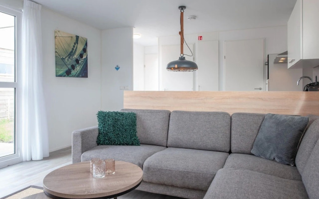 Lodge in Nieuwvliet-bad Near the Beach