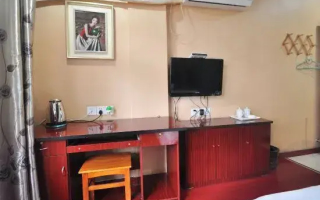Chaohu Jiangnan Hotel
