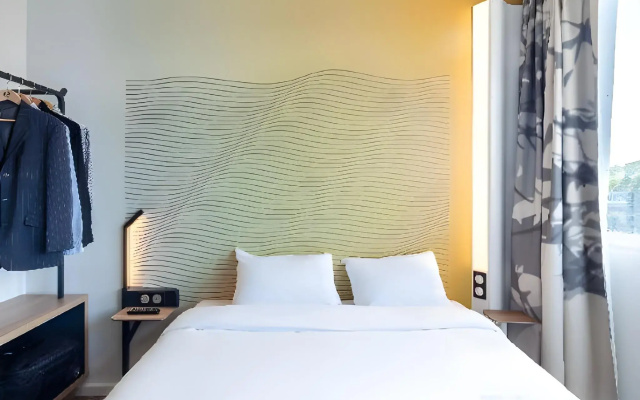 B&B HOTEL MASSY Gare TGV
