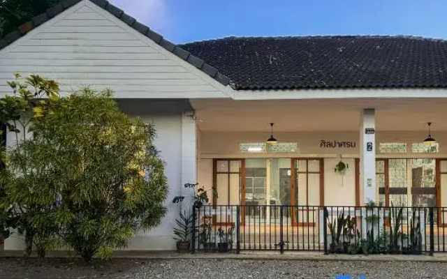 Silpasom ARTstay Suratthani