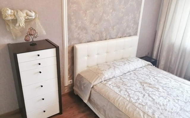 Апартаменты на площади 50 лет Октября 6А