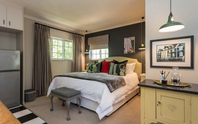 Baruch Guesthouse on Lovell