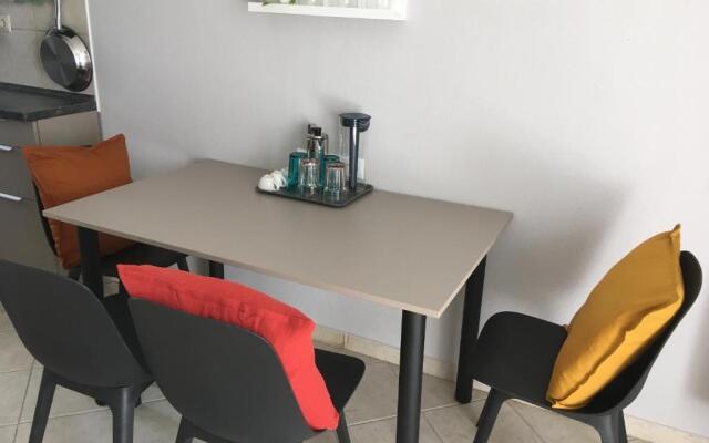 Balatonlelle Apartmanház