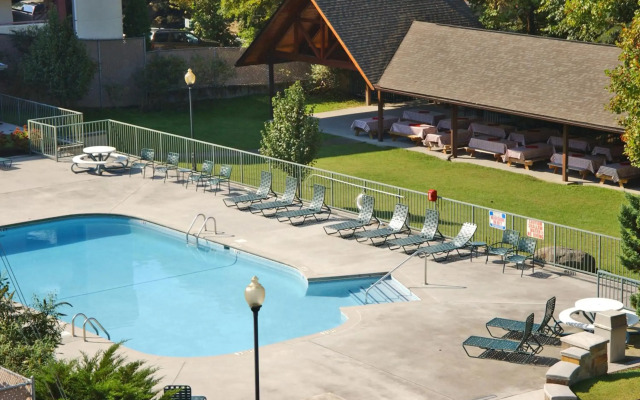 Glenstone Lodge