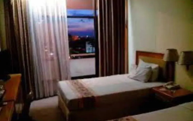 Weta International Hotel Surabaya