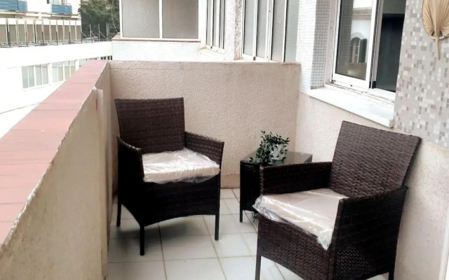 Best location 2 bed2 bath w/lift in town! (Kosher)