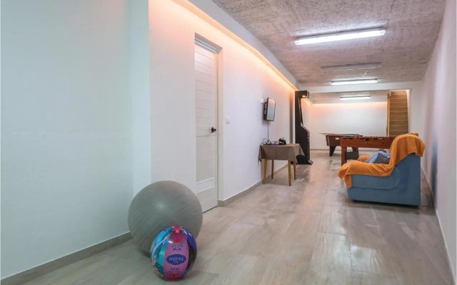One-Bedroom Apartment in Medici