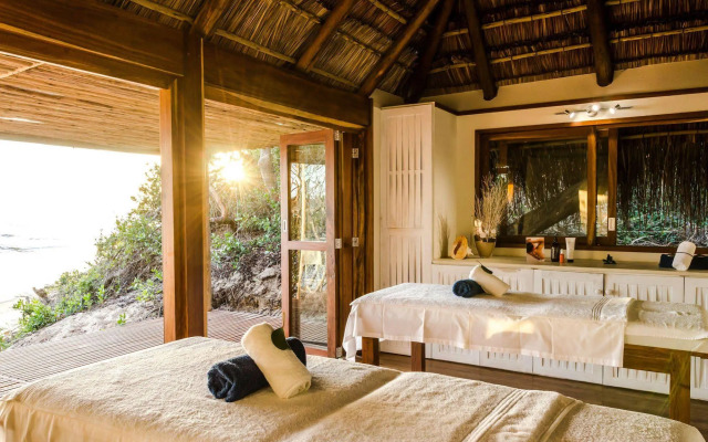Machangulo Beach Lodge