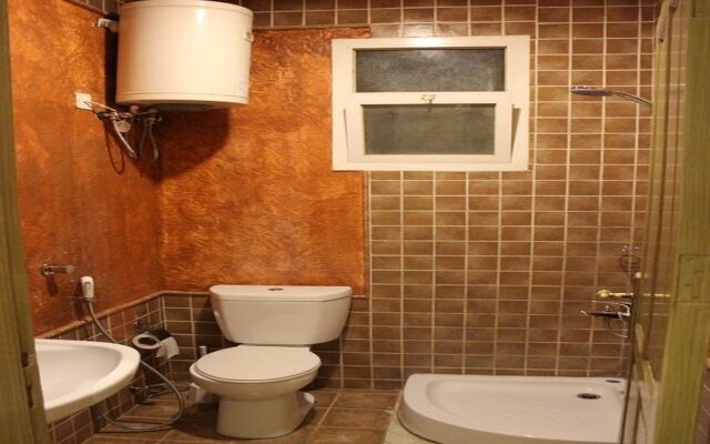 Al Amoria Furnished Apartments 5