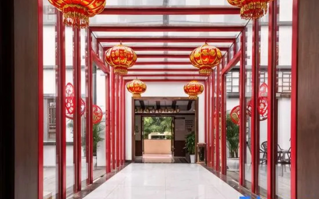 Chongqing Bisheng Haihong Business Hotel