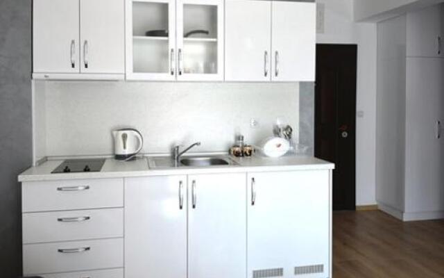 Stela Apartments