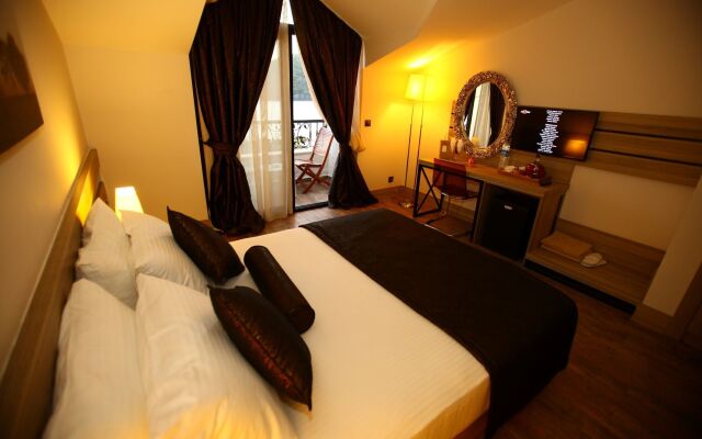 S3 Seahorse Beach Club & Hotel