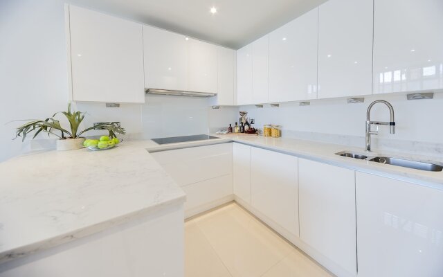 Palace Wharf Apartments