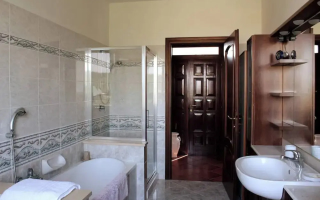 La Culla Tra I Vigneti