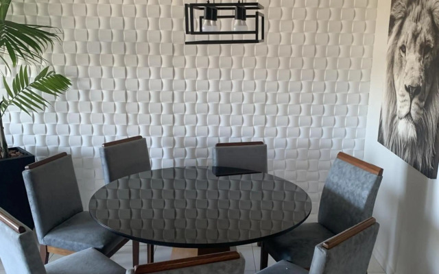 Apartamento em Caraguatatuba em Frente a Praia para 9 pessoas