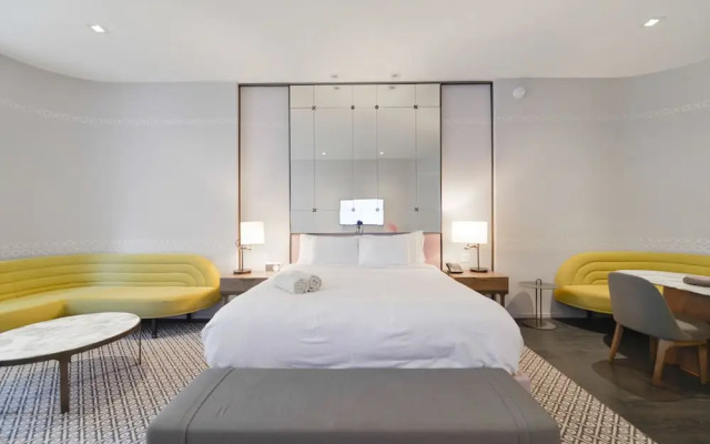 Wonderful Suite SLS Brickell