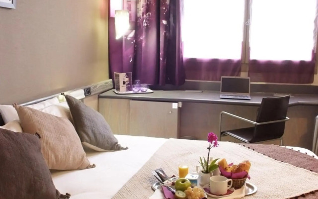Ariana Hotel