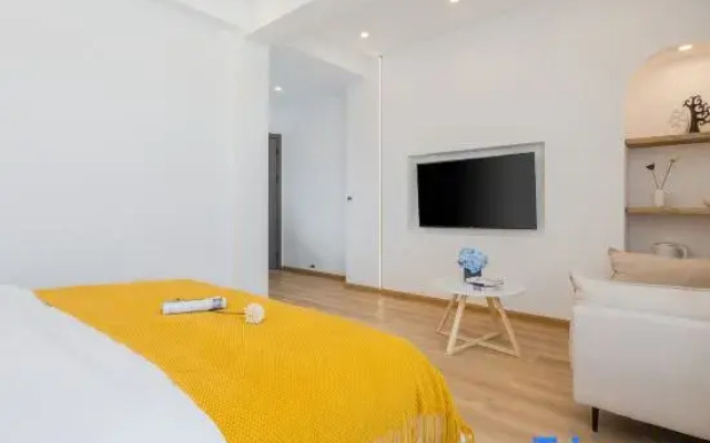 Nanshe Xiyi Garden courtyard view Holiday Hotel