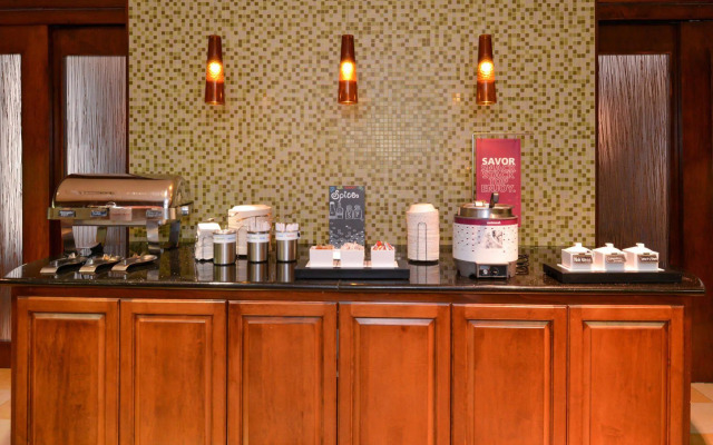 Hampton Inn & Suites Fredericksburg South