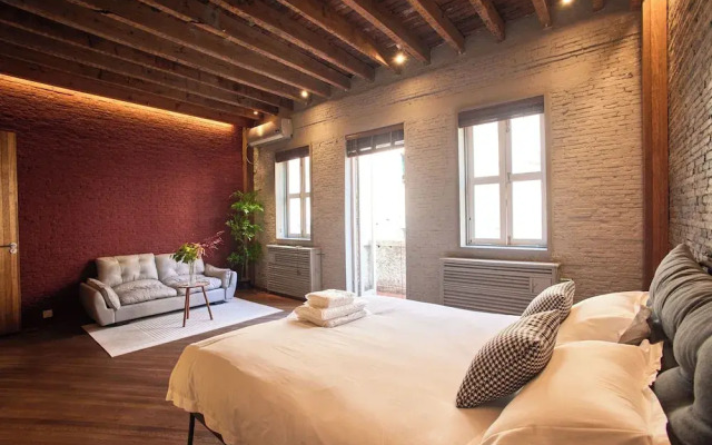 Book and Bed-Jingan Temple