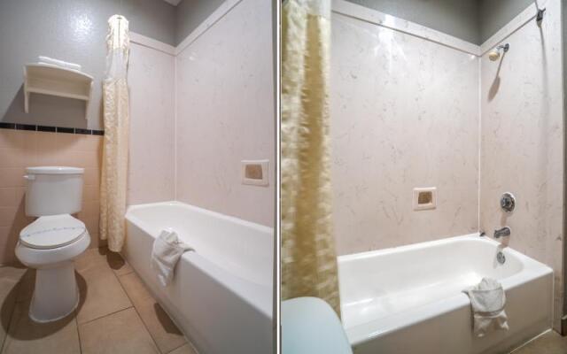 OYO Hotel Bliss Boardwalk