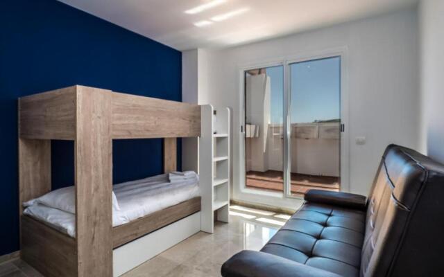 2287-Amazing apt 3bedrooms with huge terrace