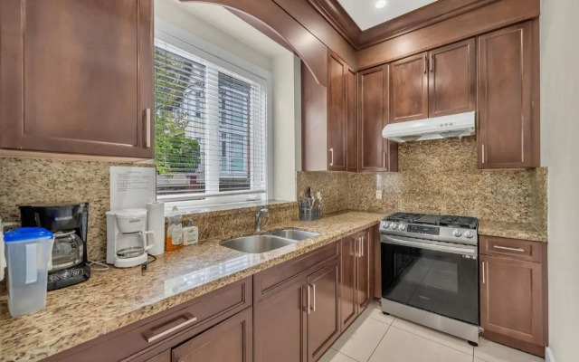 Oakridge Home