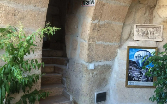 Sato Cave Hotel