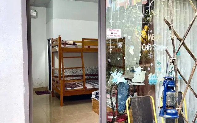 Lake View Homestay