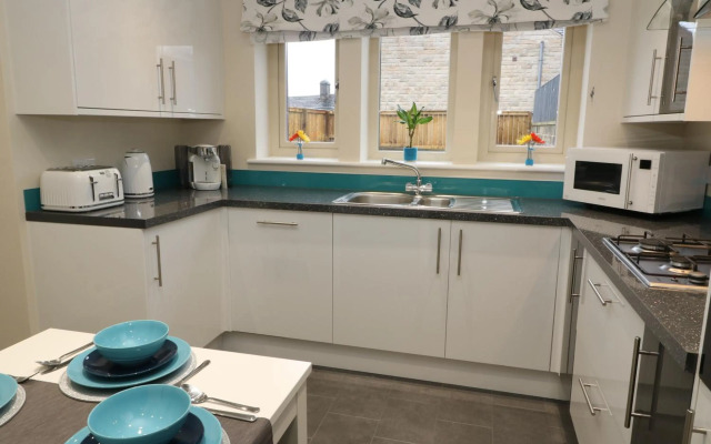 Modern Town House Shepley