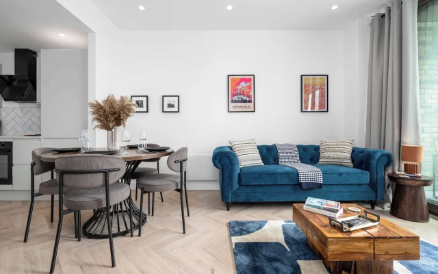 Cottonopolis Suite With 1 Bedrooms and 1 Bathrooms