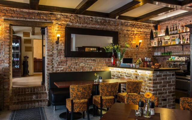 Lomnice Hotel & Restaurant