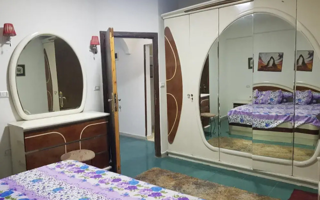 Pyramids Bedouin Home