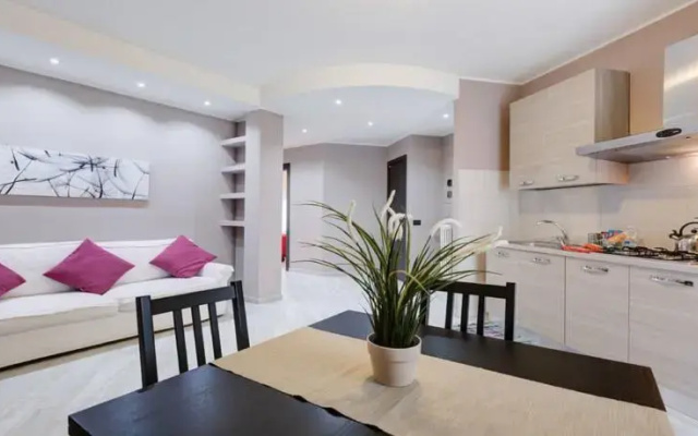 MC Holiday House