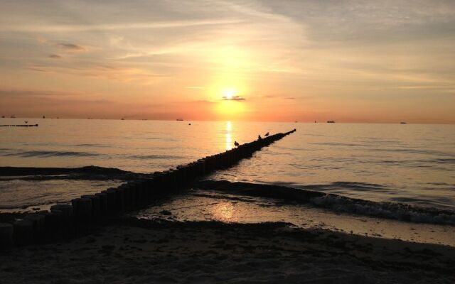 Bungalow in Alt Bukow Near the Beach