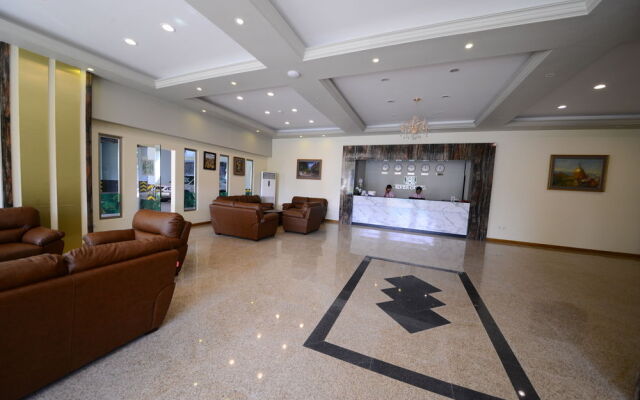 Silver Green Hotel