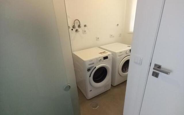 Casa Aveiro Modern House