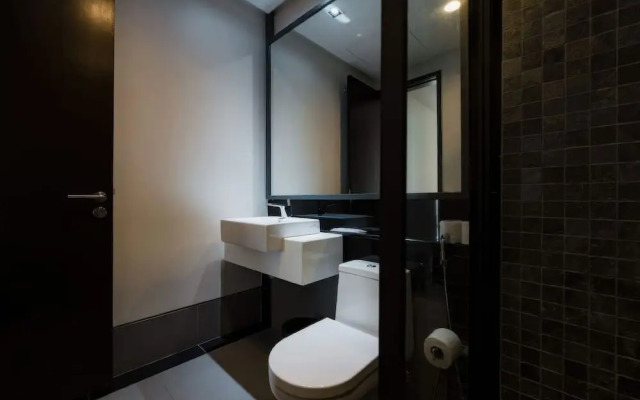 Mews Luxe Residence Apartments