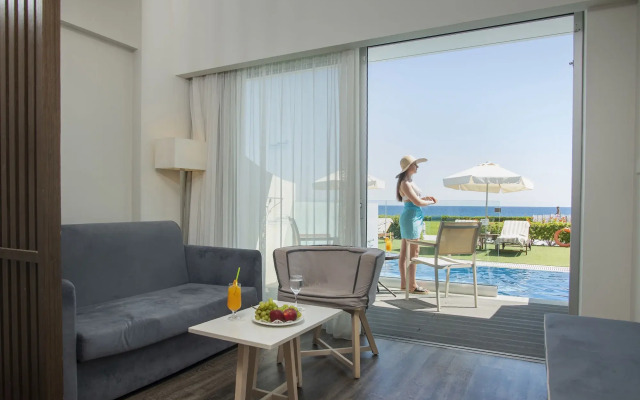 Pernera Beach Hotel