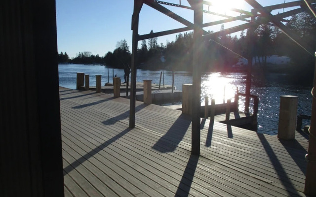 Sauble River Marina & Lodge Resort