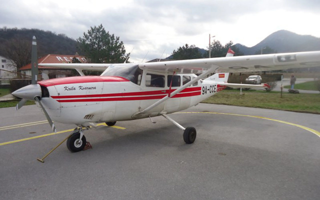 Terra Magica Deluxe Apartment OR Room with Private Parking, Terrace and Sea View